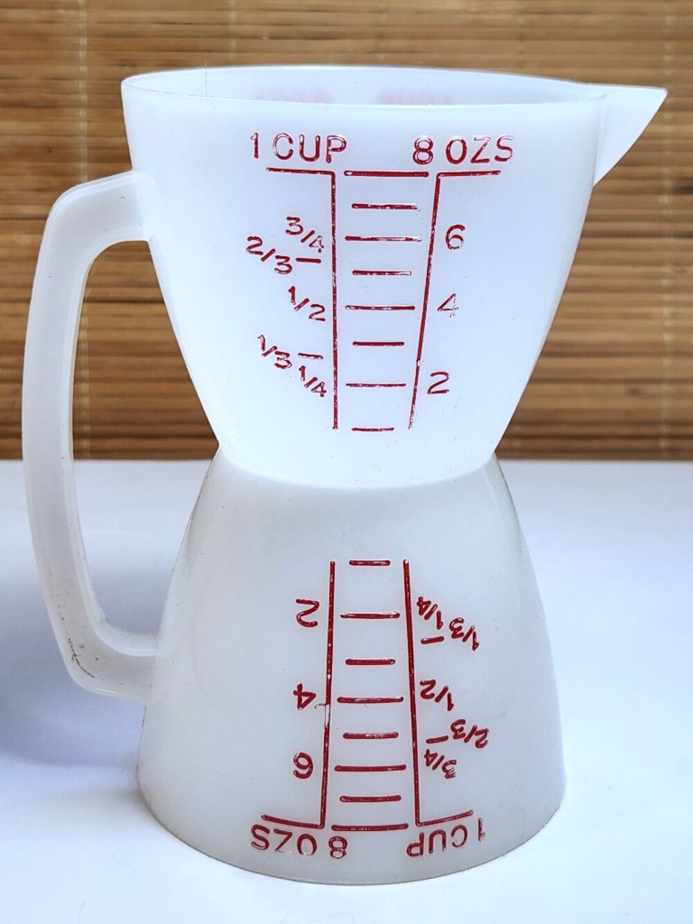 Vintage Tupperware Hourglass Measuring Cup Double Sided Wet Dry 1 Cup 8 oz 860